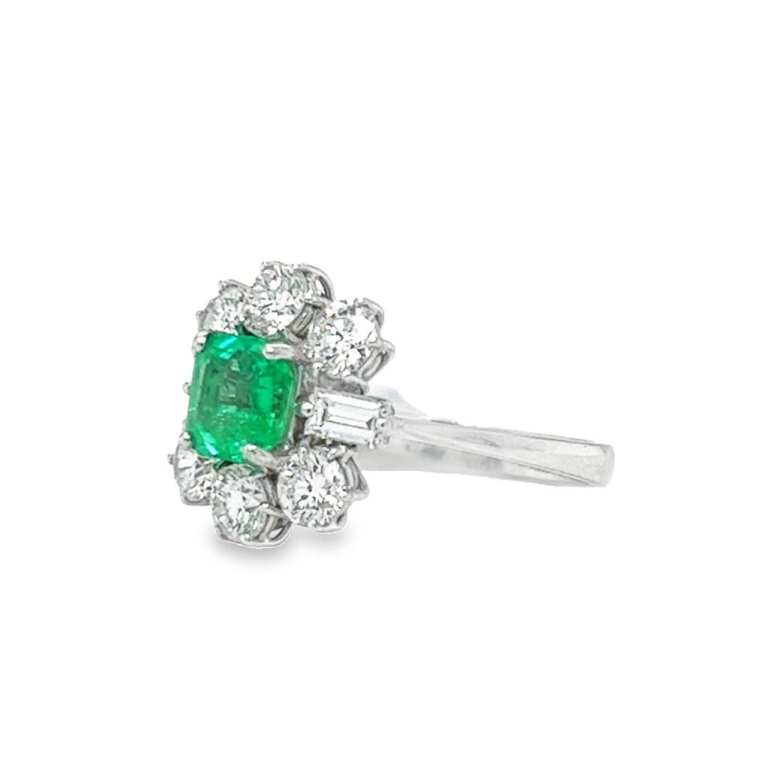 COCKTAIL EMERALD RING