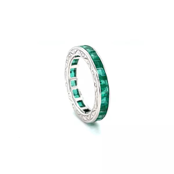 BAND EMERALD RING