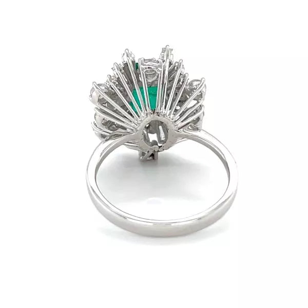 EMERALD COCKTAIL RING