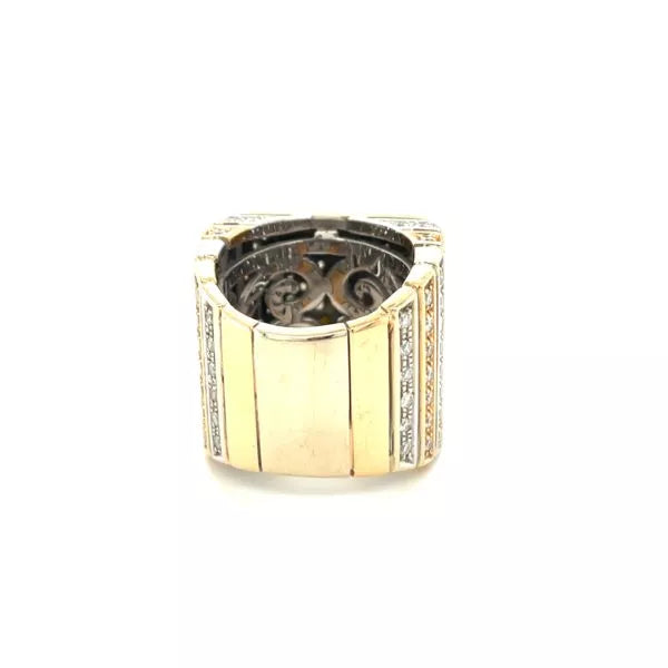 SIGNET DIAMOND RING