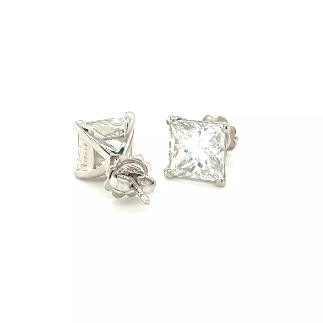 DIAMOND STUD EARRINGS